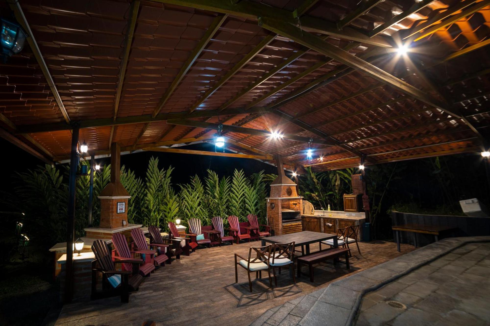 The River House - Upscale Lodge Puerto Quito Exterior foto